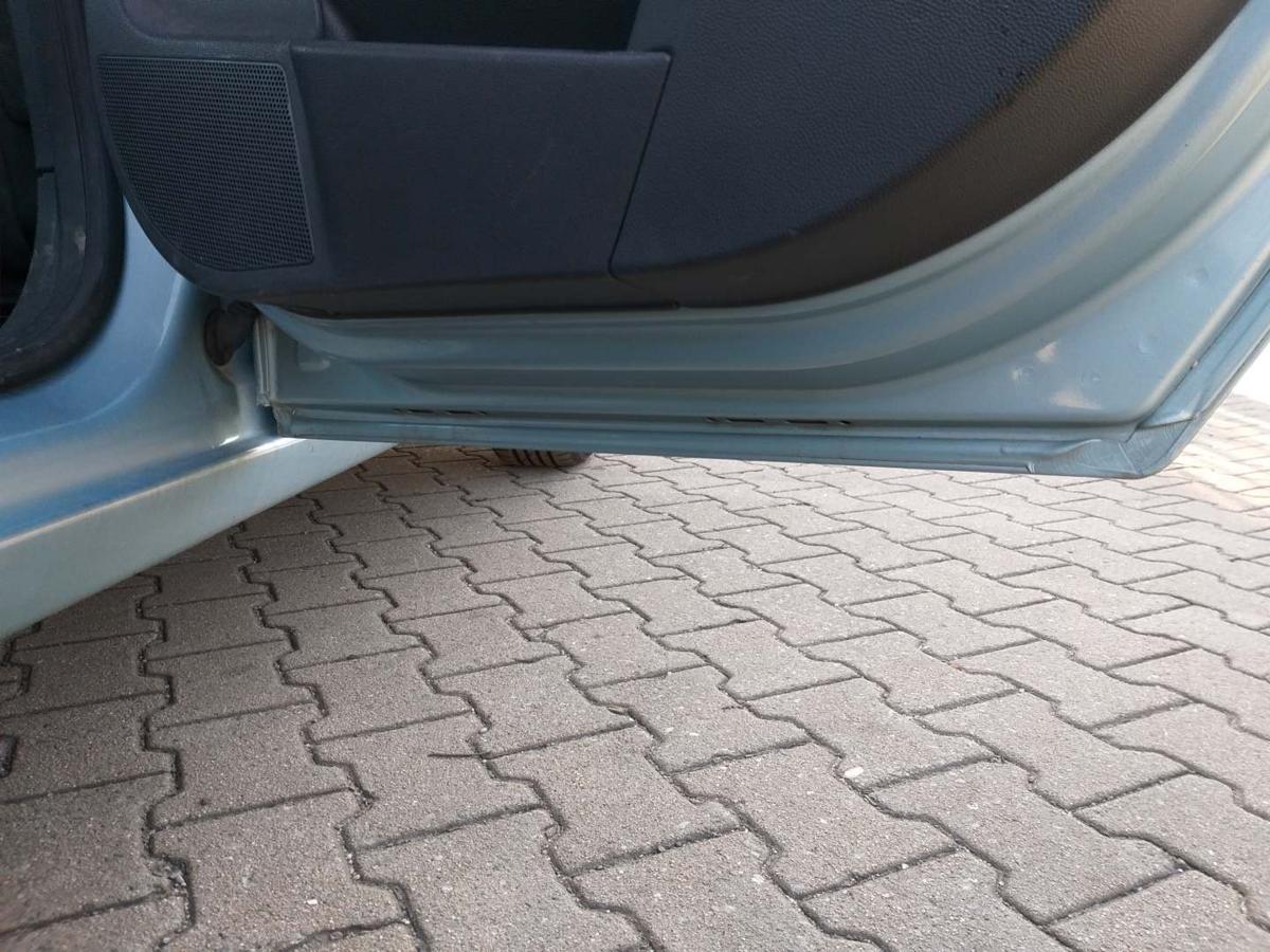 Opel Astra H original Tür hinten rechts Eisbergblau Z21Y Kombi Rohbau Bj.2009